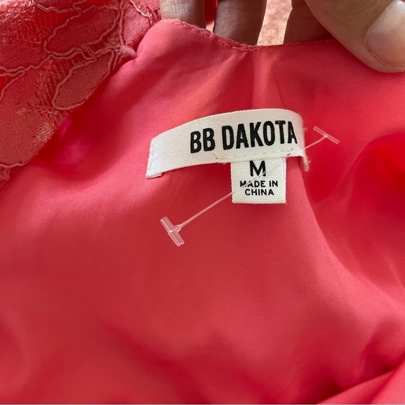 BB Dakota Coral Peach Lace Rene Shift Dress - Picture 11 of 16